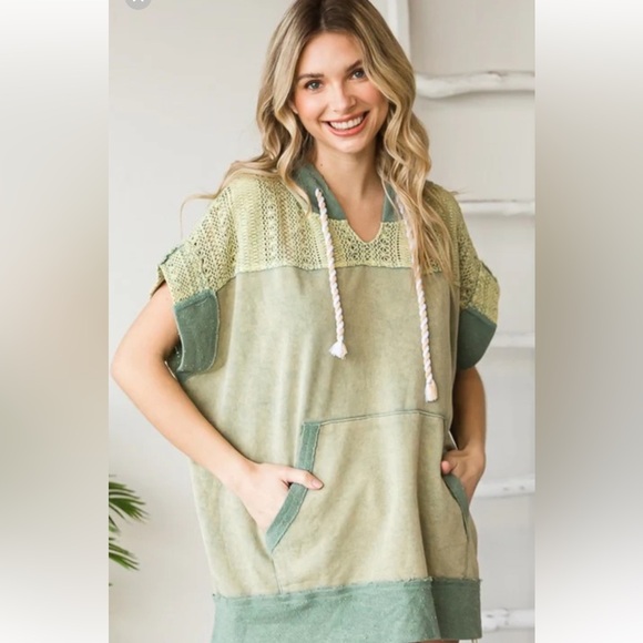 Oli & Hali Sweaters - Oli & Hali Sage Green Knit-Yoke V-Neck Hoodie Sweater